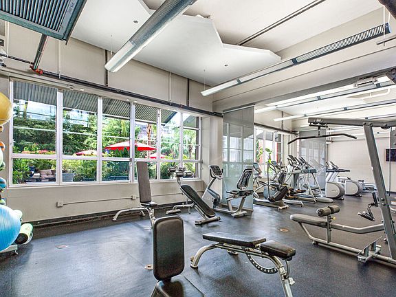 3rd image of 3700 Orleans Ave #5231