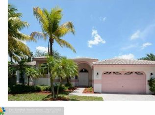 1401 SW 52nd Ter, Plantation, FL 33317