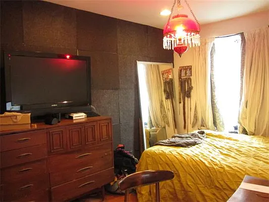 Rented by Kian Realty | media 15