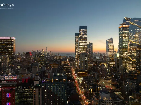 350 West 42nd Street image 12 of 19