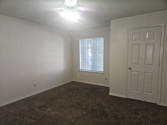 4th image of 4321 N Emerson Ave #102