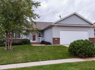 5388 Middlebrook Dr NW, Rochester, MN 55901