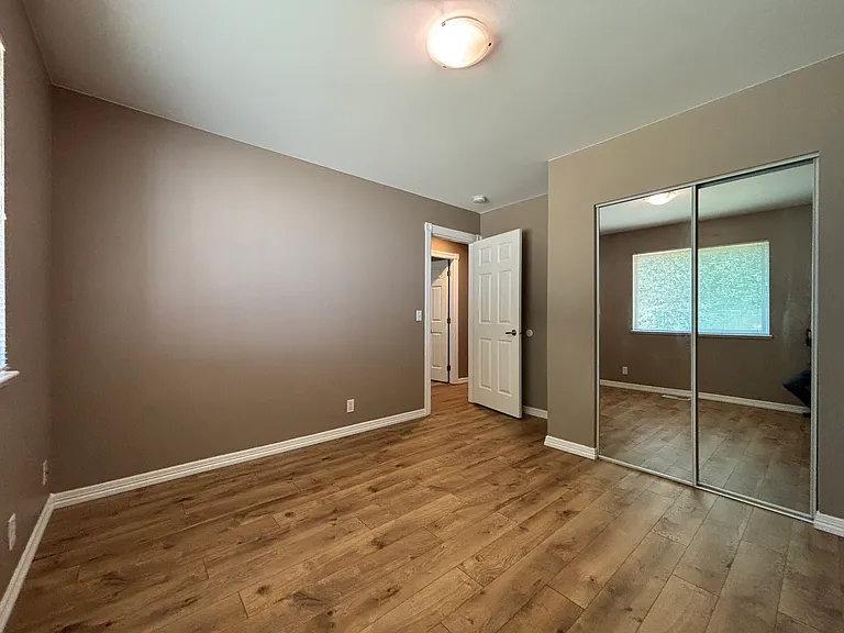 344 B St — Photo 7