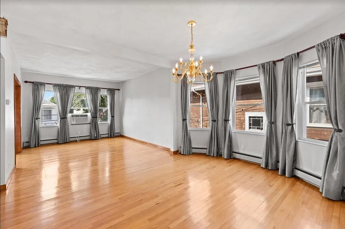 6 bed, 2.0 bath, 1800 sqft, $8,100 — Photo 3