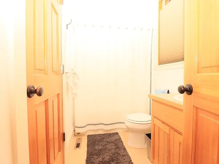 577 W Jefferson Ave — Photo 20