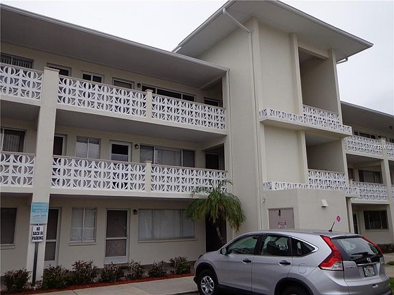 3rd image of 1235 S Highland Ave #2-305