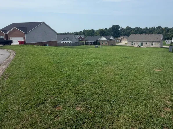 114 Persimmon Ridge Dr, Frankfort, KY 40601