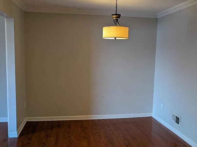 44 W Constitution Dr — Photo 3