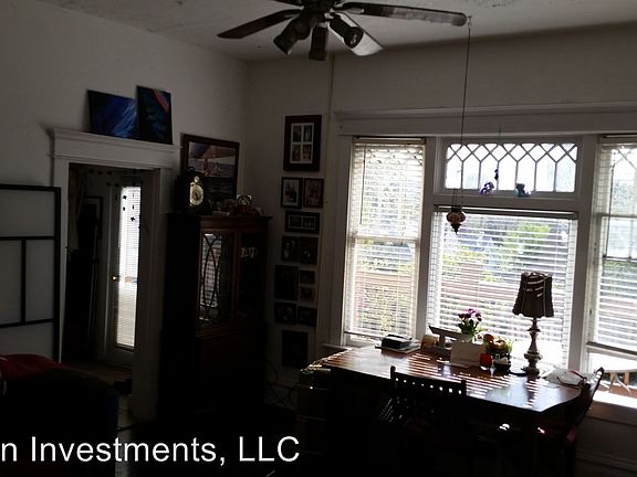 3rd image of 128 B St APT 4
