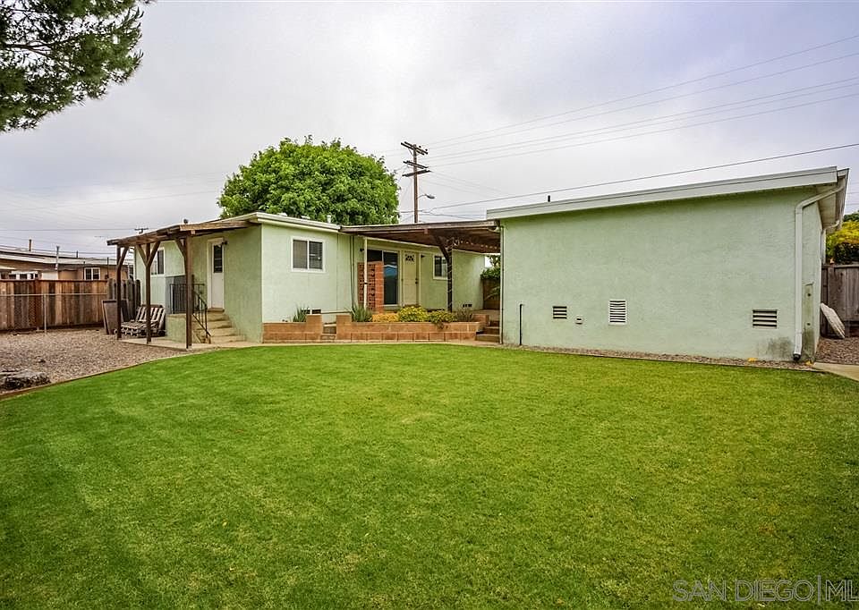 1st image of 4942 Gaylord Dr