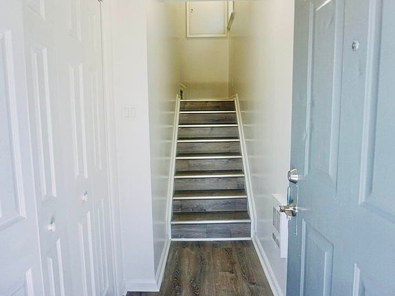 4th image of 3239 Riverdale Ave #7