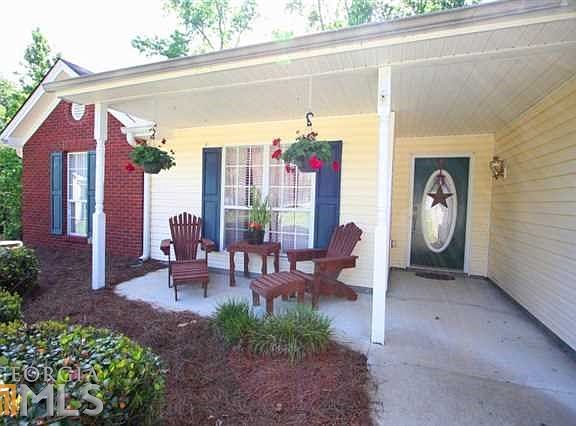 3rd image of 2412 Oak Creek Ct