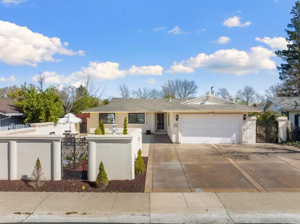2111 Red Brook Way, Rancho Cordova, CA 95670