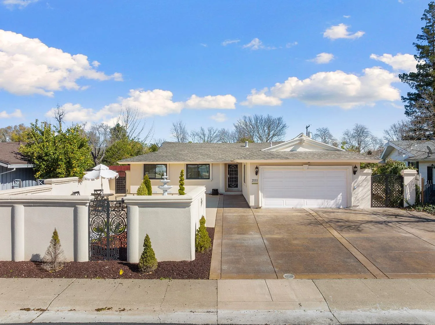 2111 Red Brook Way photo 1