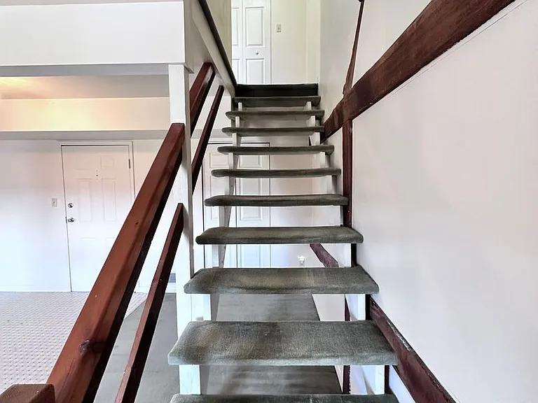 25 Sarhelm Rd — Photo 8