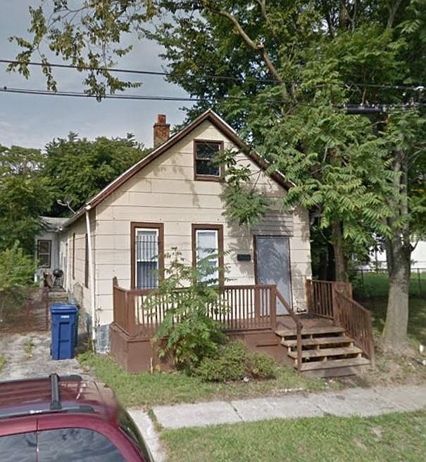 1st image of 286 Shumway St