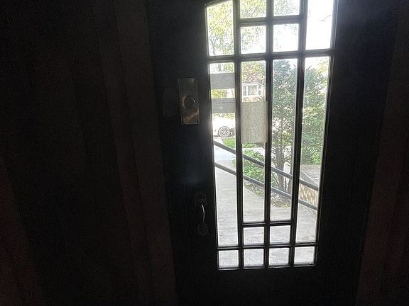 5th image of 11143 S Emerald Ave