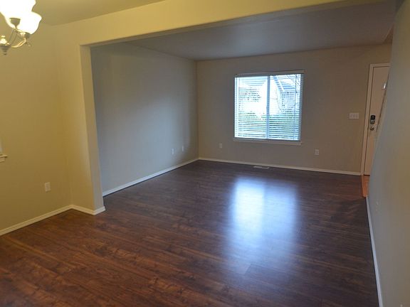 4th image of 1505 150th Pl SW