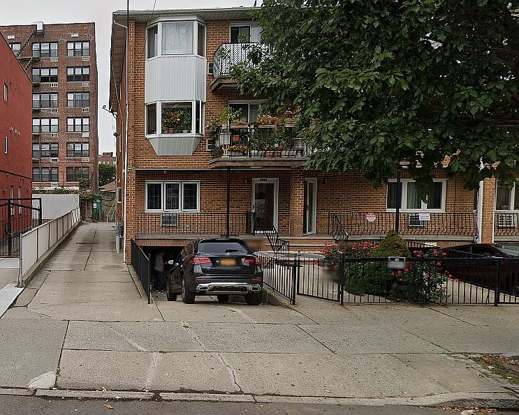 1st image of 8666 23rd Ave