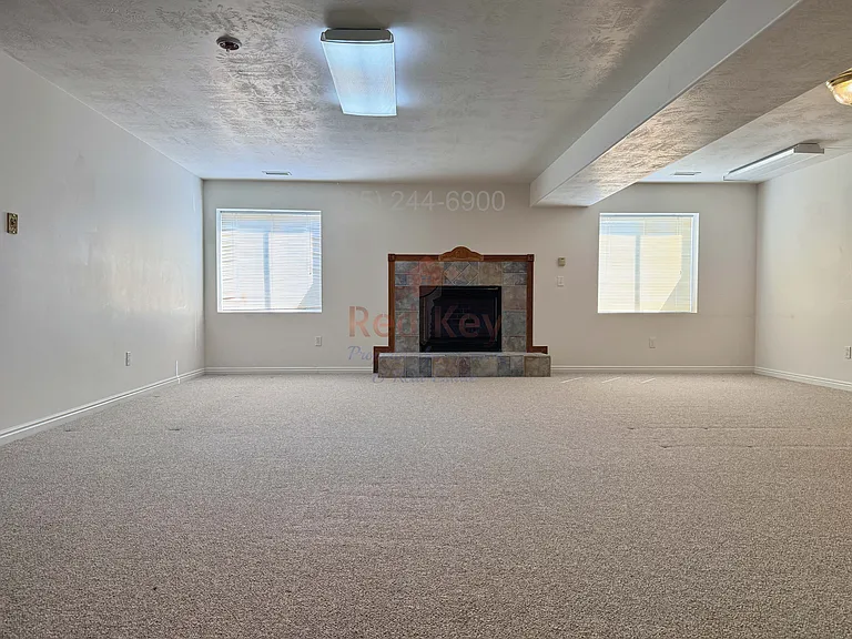 1602 Breeze Dr, Lake Point, UT_05042026