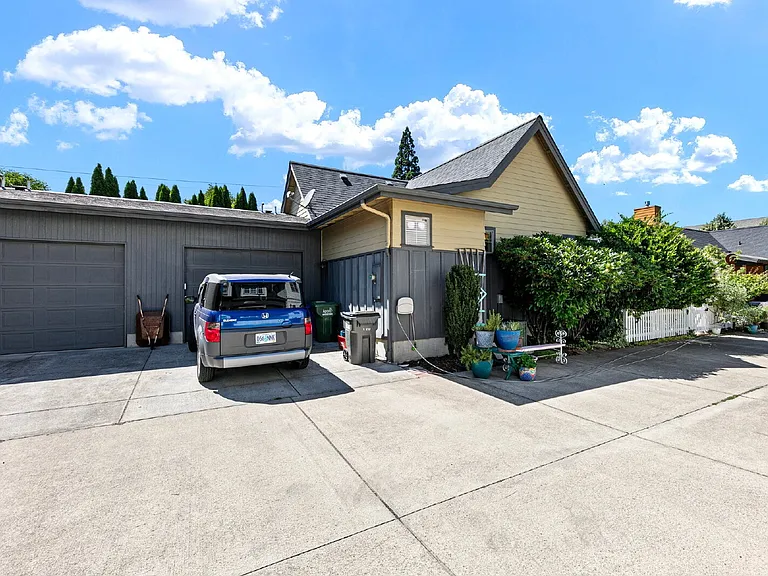 355 Mia Ln #2 — Photo 26