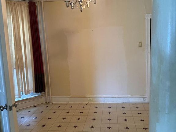 2nd image of 6141 Chestnut St