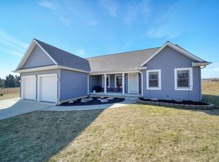 2050 Sylvan Rd, Chelsea, MI 48118