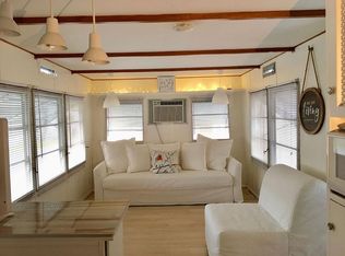 418 SE 8th St, Hallandale, FL 33009