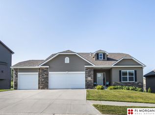 20611 Fowler Ave, Elkhorn, NE 68022
