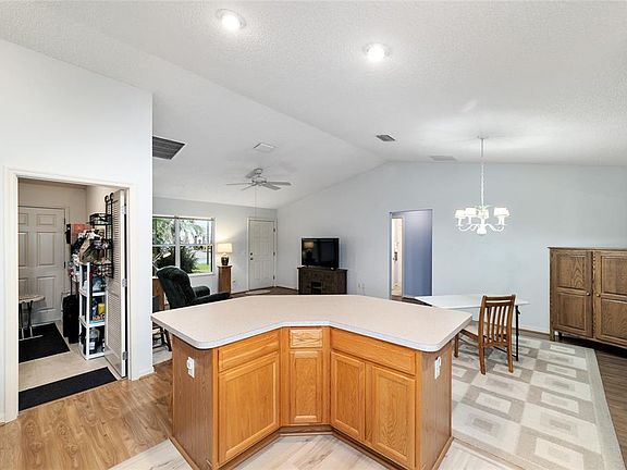 5th image of 3343 Oakdale Pl