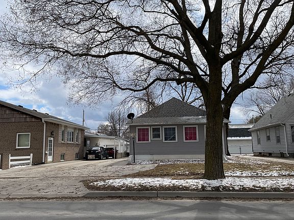 3rd image of 2435 Avenue G
