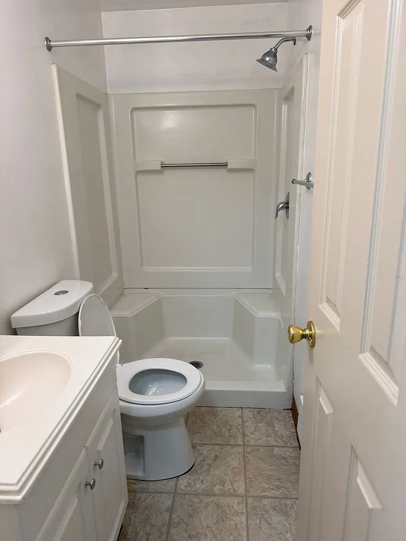 264 Plymouth St — Photo 4