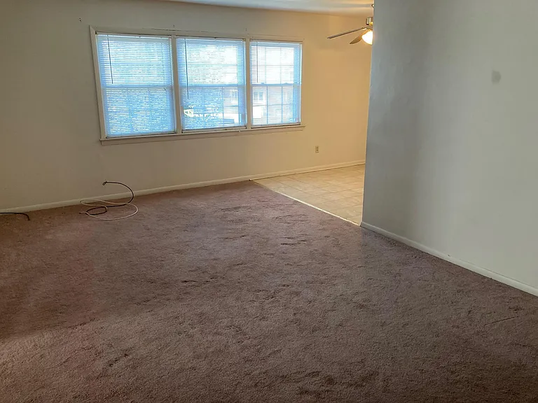 2095 Warrensville Center Rd #C7 — Photo 21