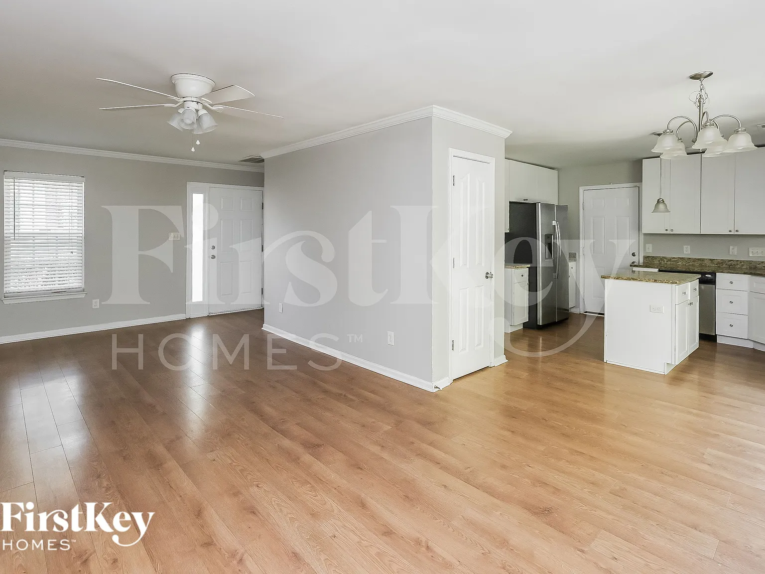 3 bed, 2.5 bath, 1722 sqft, $2,185 — Photo 4