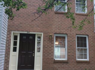 24 Valley Bend Ct, Germantown, MD 20876