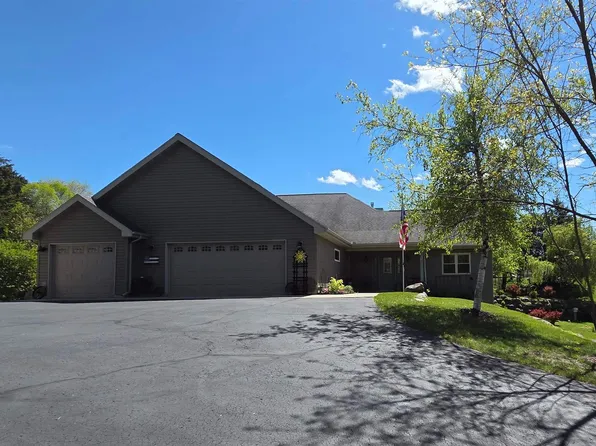 7247 Breneman Rd, Pardeeville, WI 53954