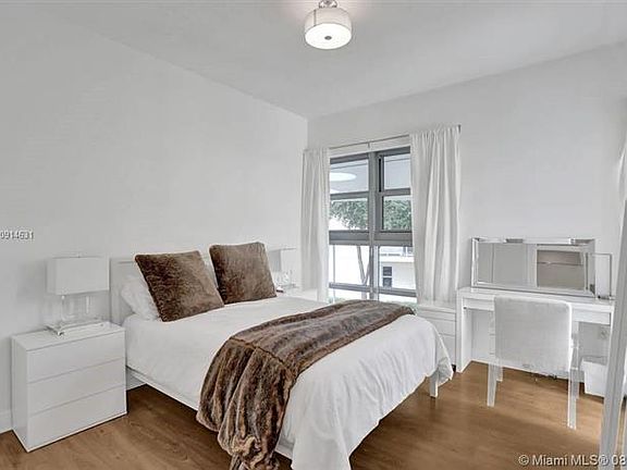 4th image of 6101 Aqua Ave APT 201