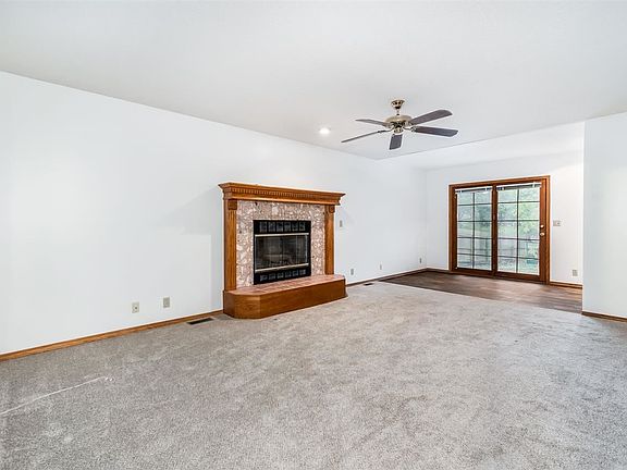 3rd image of 3919 N Rushwood St