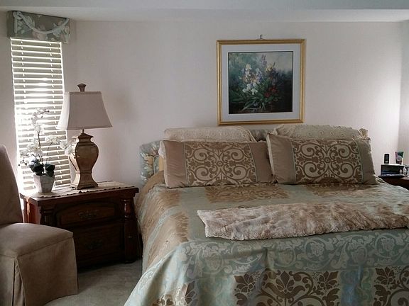 2nd image of 44 Long Meadow Ct