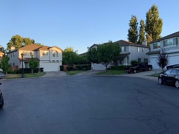 Home is located in a court.