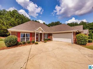 231 Chandler Ln, Alabaster, AL 35007