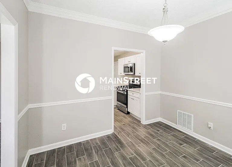 754 Woodstone Rd — Photo 5