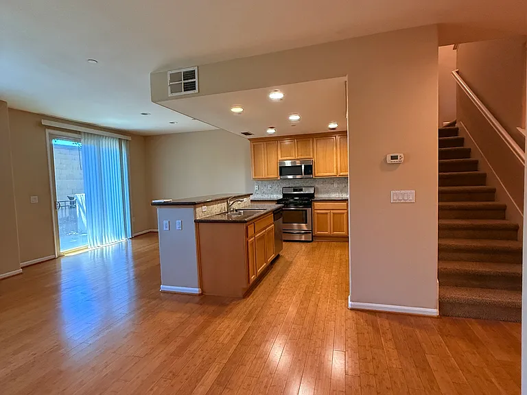 5301 E Commerce Way #11103 — Photo 4
