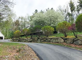 11 Quarry Hill Rd, Westford, MA 01886