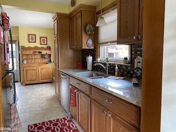 2nd image of 27233 Palomino Dr