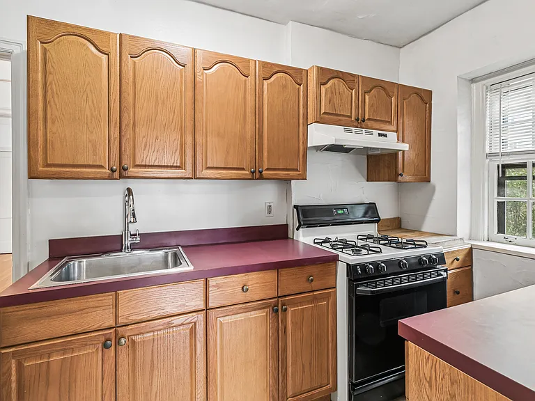 124 Argyle Rd #C6 — Photo 56