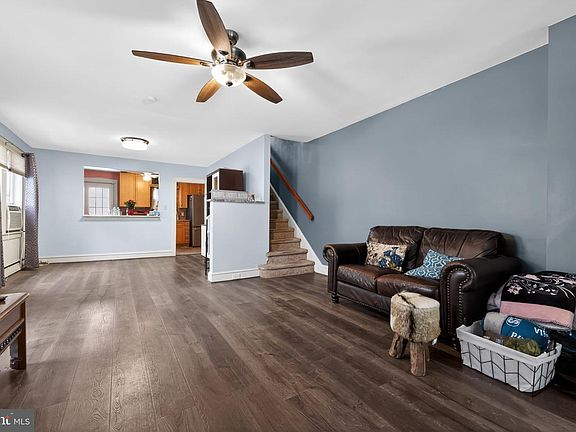 4th image of 624 E Springfield Rd