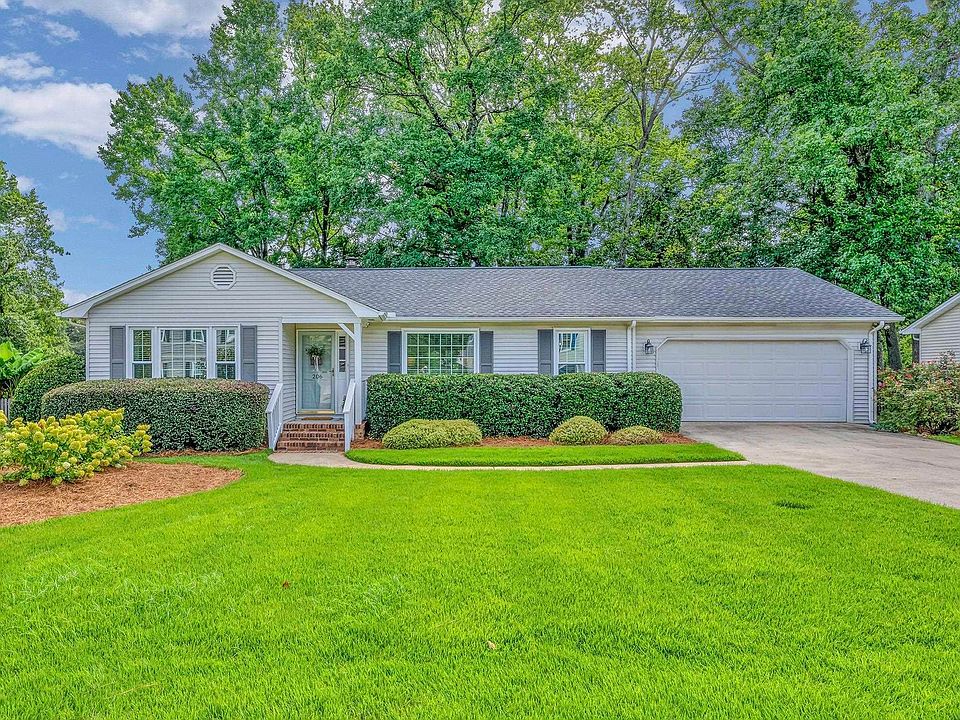 1st image of 206 Bloomfield Ln