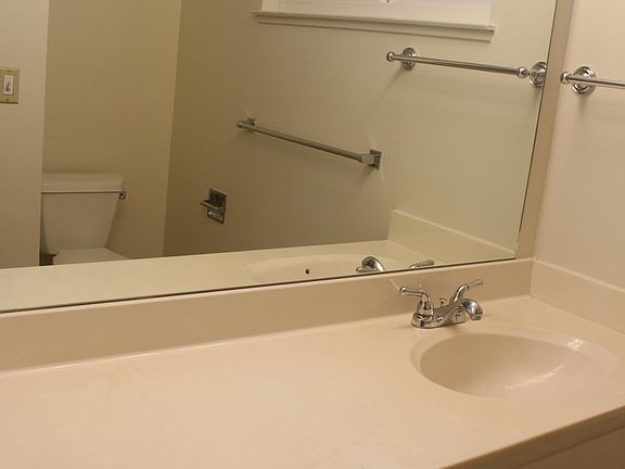 3rd image of 312 Torino Dr APT 4