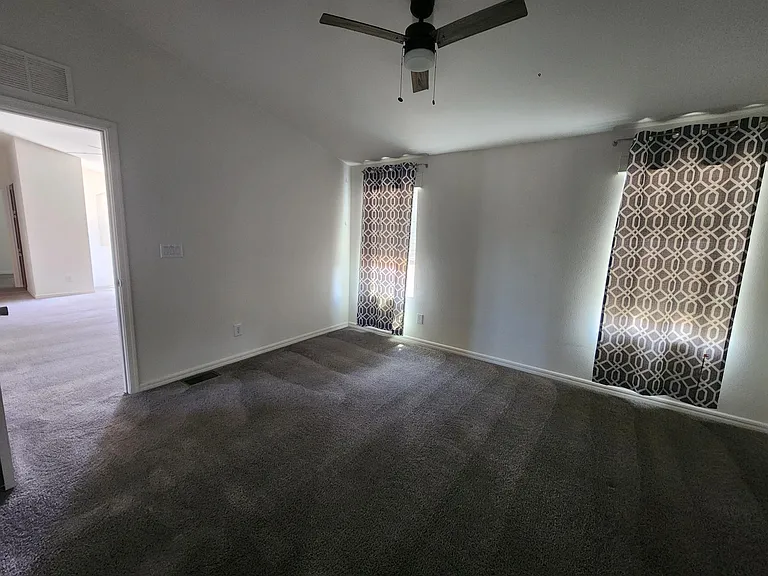 221 S Wahweap Dr — Photo 10